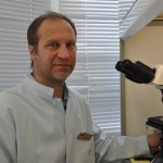 Spermalabori juhataja bioloog Andre Taimalu